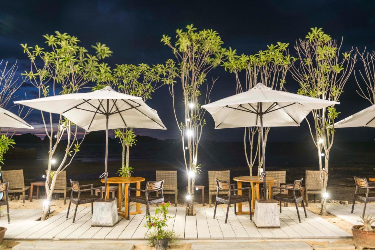 กระบี่โฮม รีสอร์ต รีสอร์ท หาดทับแขก